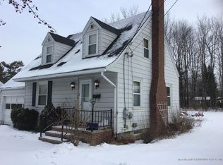 62 Cushman Rd, Winslow, ME 04901