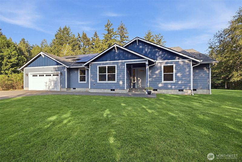 2nd image of 8024 Fairview Road SW