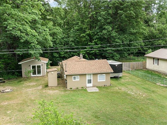 2nd image of 4790 Goodar Rd