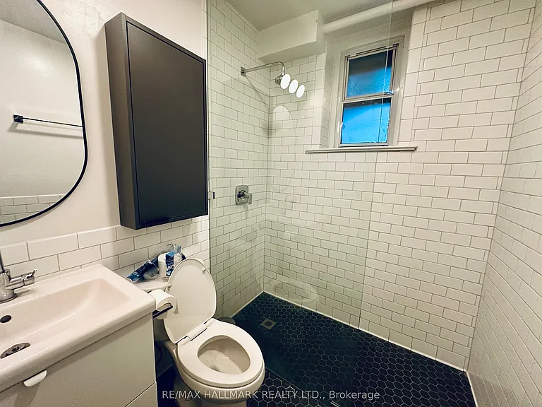 597 Saint Clair Ave W #8 — Photo 15