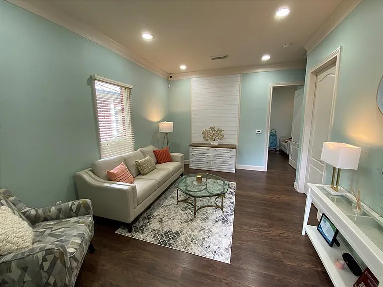 4501 Cartwright Rd #408 — Photo 10