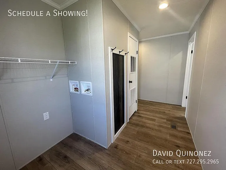 701 W Mill St #189 — Photo 35