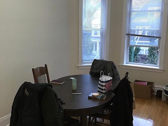 5th image of 1710 W School St APT 2