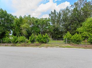 1100 Red Barn Rd N #W, Moore Haven, FL 33471