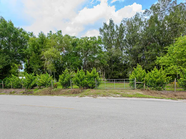 1100 Red Barn Rd N W, Moore Haven, FL 33471