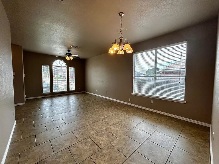 8640 Rainy Lake Dr — Photo 5