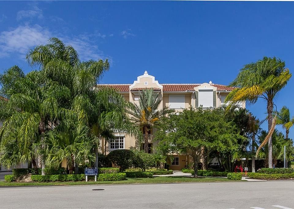 1st image of 4872 S Harbor Dr APT 401