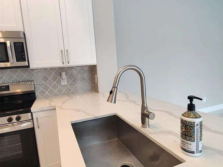 17276 Bermuda Village Dr #17276 — Photo 67