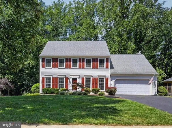 12154 Darnley Rd, Woodbridge, VA 22192
