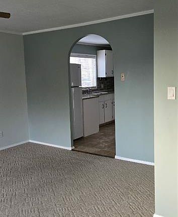 3rd image of 231 5th AVENUE W