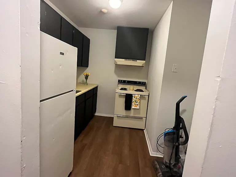 62 Main St #9 — Photo 8
