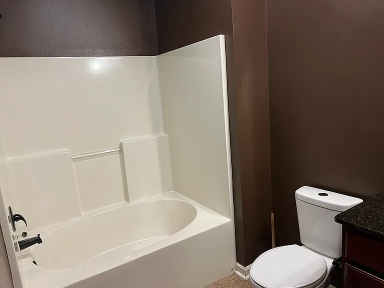 102 Petal Ave — Photo 6