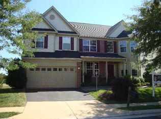 711 Vermillion Dr NE, Leesburg, VA 20176