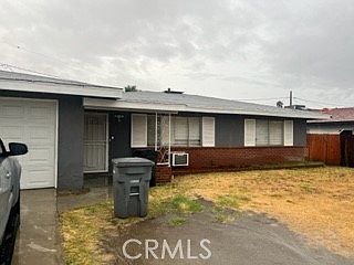 1st image of 131 W Montrose Ave