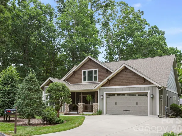 202 Midland Ave, Black Mountain, NC 28711