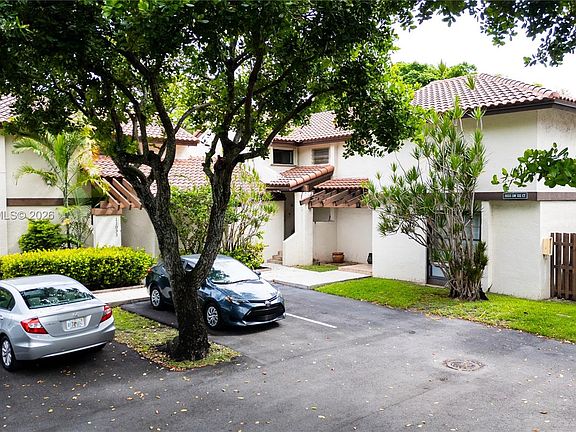 4th image of 11033 SW 132nd Ct #14-4