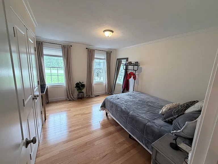 5 Crystal St — Photo 22