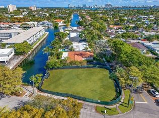 1805 Ixora Rd, North Miami, FL 33181