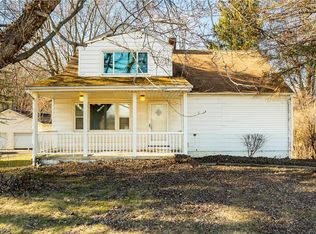 32394 Chestnut Ridge Rd, North Ridgeville, OH 44039