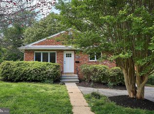 3912 Larchwood Rd, Falls Church, VA 22041