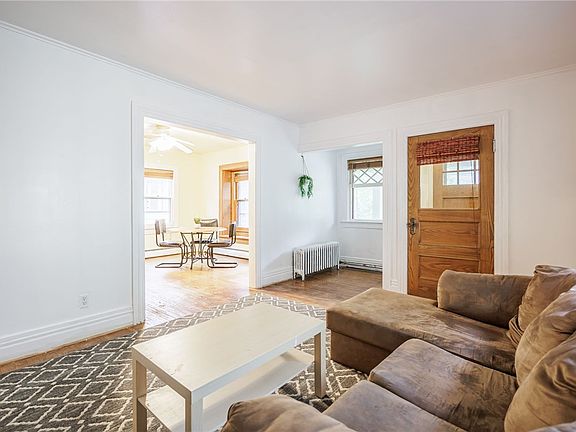 5th image of 29 Highland Ave