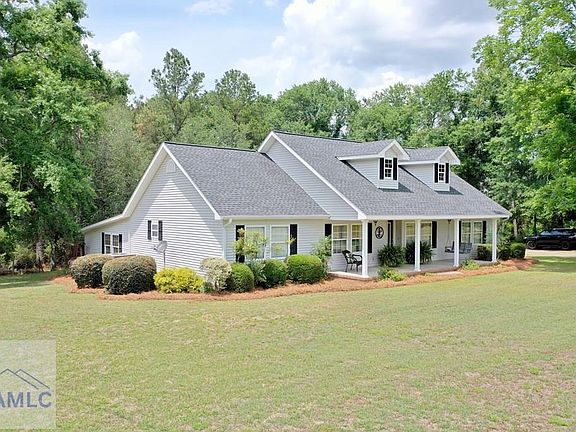 2nd image of 936 Live Oak St
