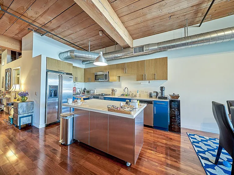 530 S Hewitt St #326 — Photo 12