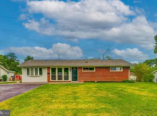 4515 Roundhill Rd, Alexandria, VA 22310