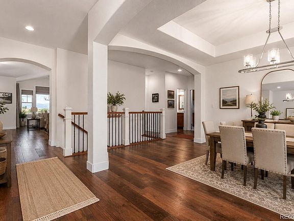 3rd image of 909 signal Court