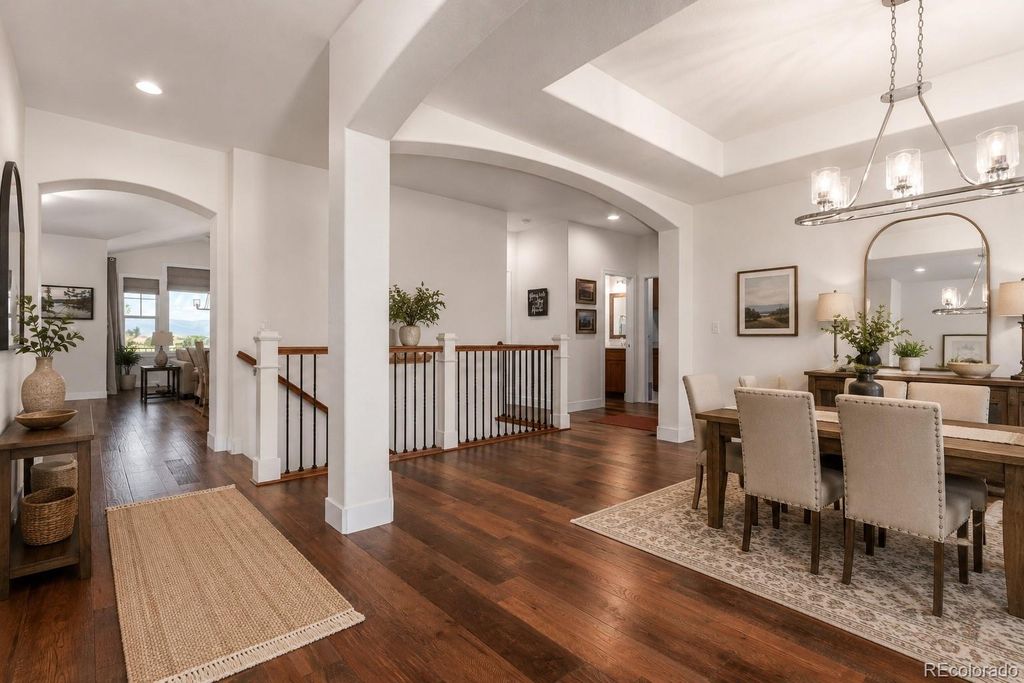 909 signal Court