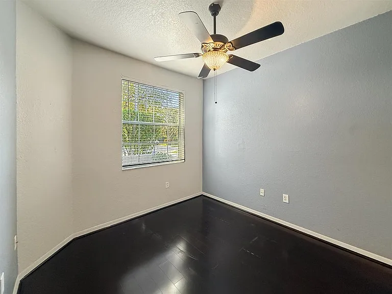 2400 E Aragon Blvd #2 — Photo 6