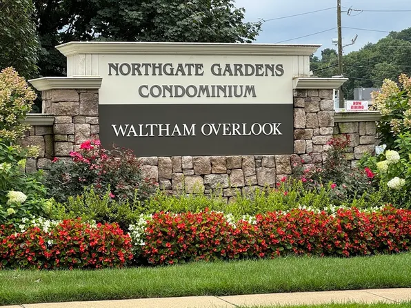 41 Lionel Ave APT B, Waltham, MA 02452