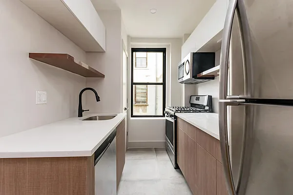 Rented by Nooklyn NYC LLC | media 21