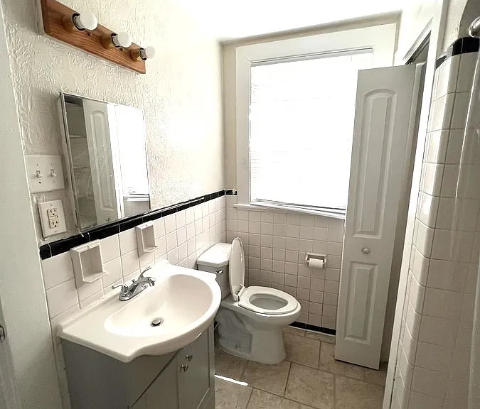 710 Dinwiddie St #B — Photo 17