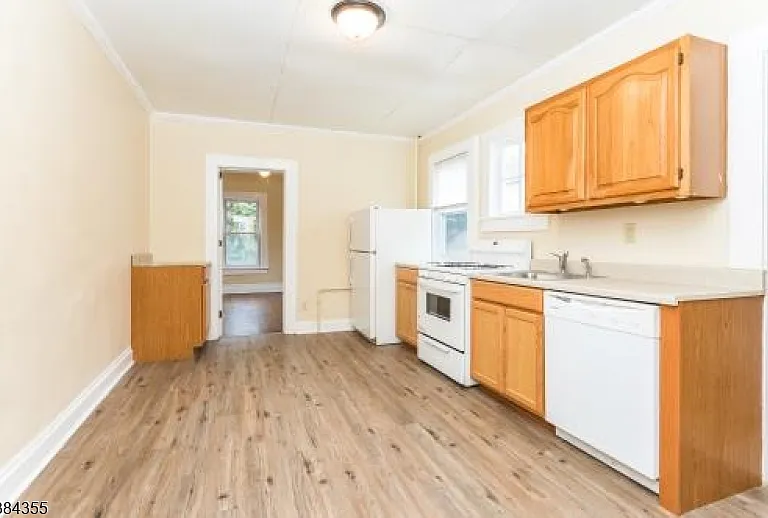 60 Wildwood Ave #2 — Photo 8