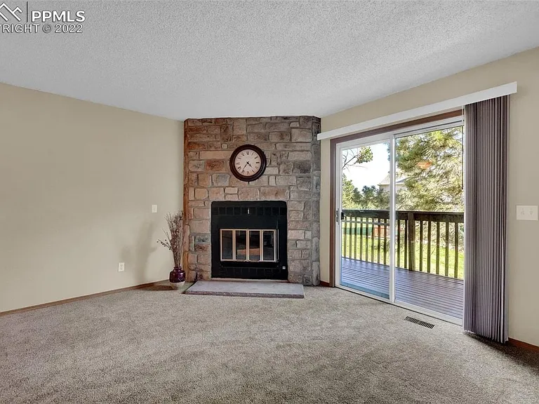 3467 Queen Anne Way — Photo 8