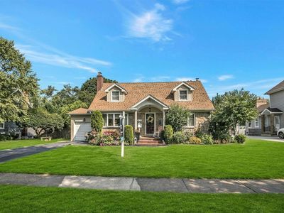 83 Renison Drive, Westbury, NY, 11590