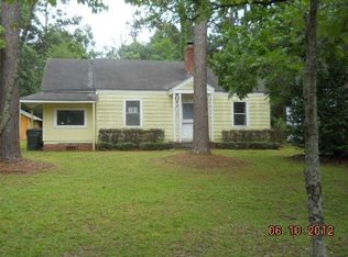 214 Claire Dr, Thomasville, GA 31792