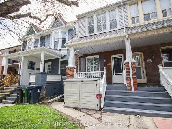 44 Rhodes Ave, Toronto, ON M4L 2Z9