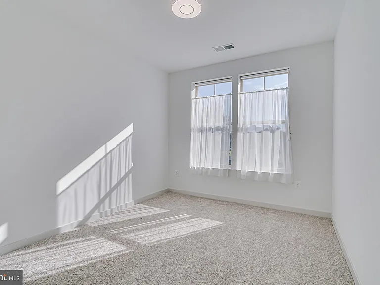 10755 Fairgrounds Dr #326 — Photo 13