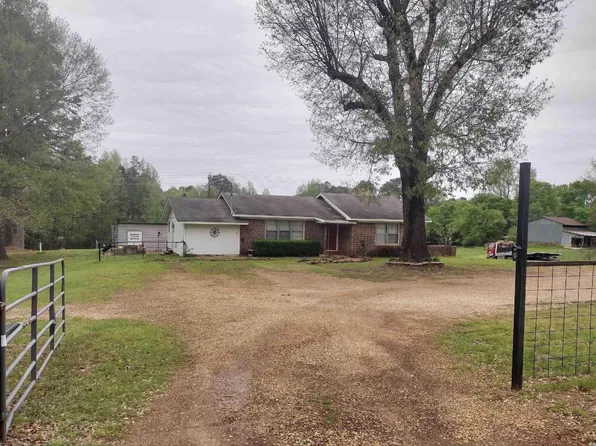 321 County Road 4682, Atlanta, TX 75551