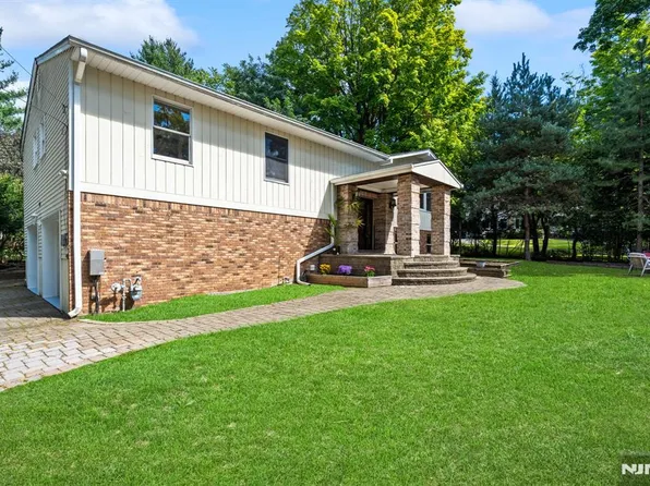 763 Closter Dock Road, Closter, NJ 07624