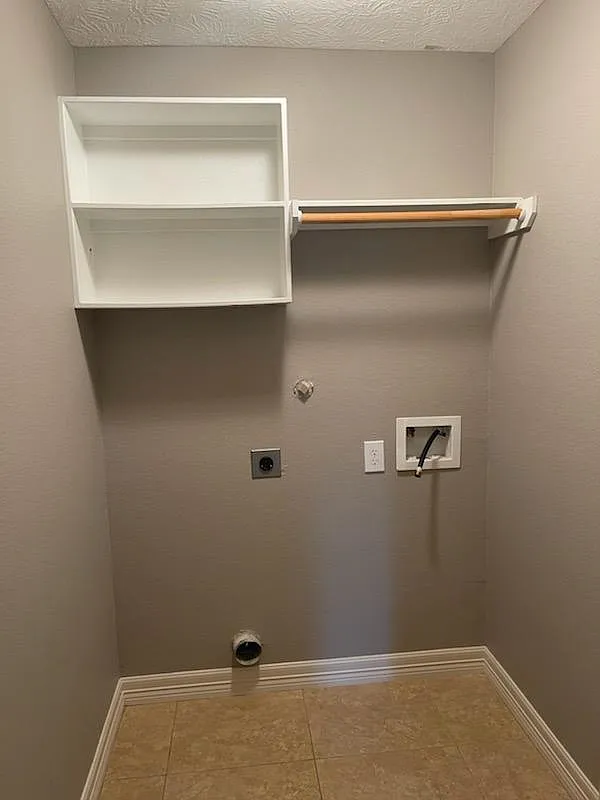 218 Hill Terrace Dr — Photo 2