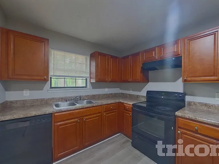 3060 Orbit Cir — Photo 6