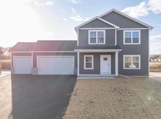 2360 S Pow Wow Trl, Beloit, WI 53511