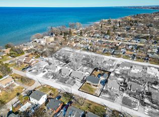 70 Stewart St, Grimsby, ON L3M3N4