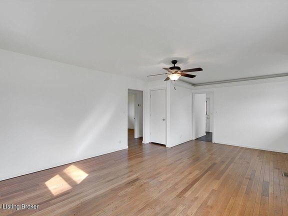 5th image of 3722 Rosemont Blvd