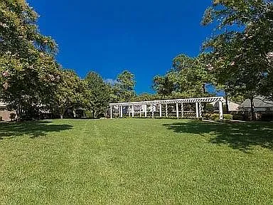2 bed, 2.5 bath, 1386 sqft, $2,500 — Photo 3
