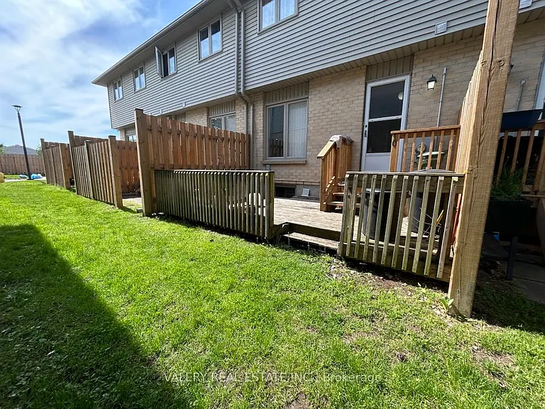 1138 Kipps Ln #10 — Photo 15