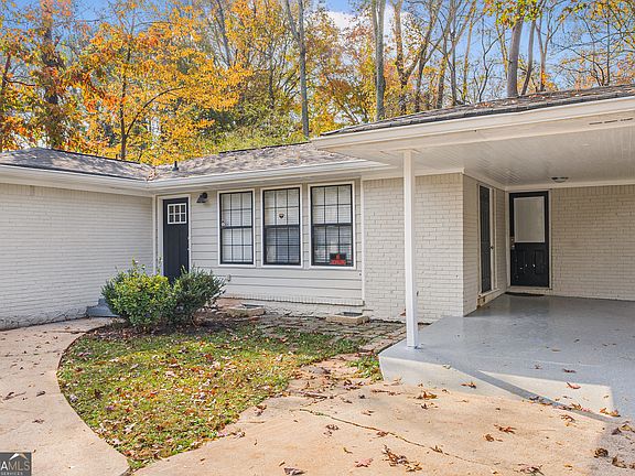 3rd image of 3511 Misty Valley Rd